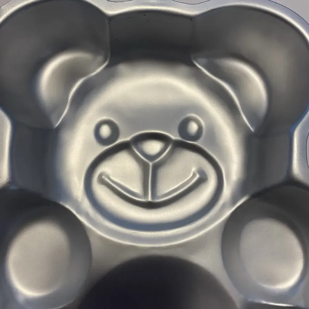 Vintage 1982 Wilton Huggable Teddy Bear Cake Pan #502-3754 Aluminum Korea